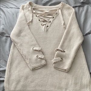 Women’s medium sweater.
